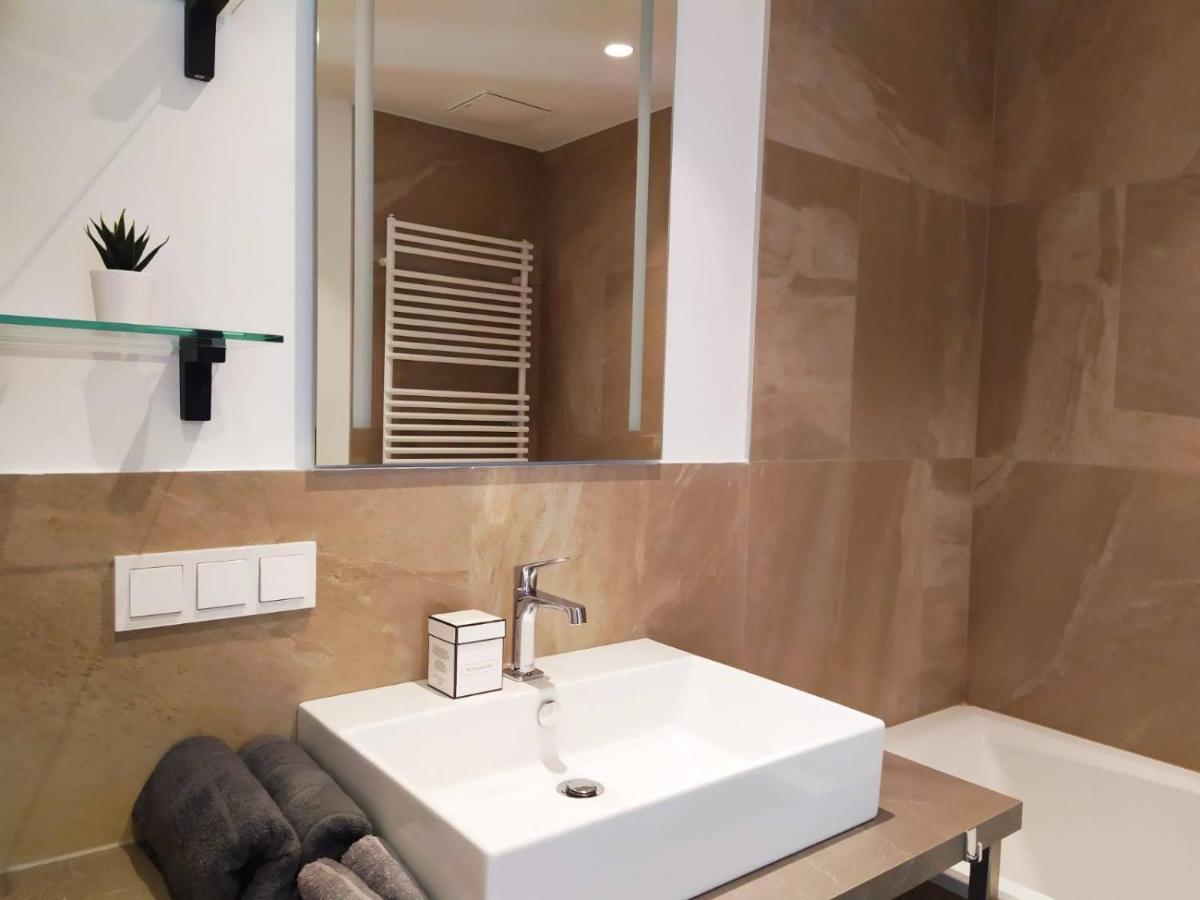 Deluxe Parkapartment Vienna City Center - Free Parking! Exterior photo